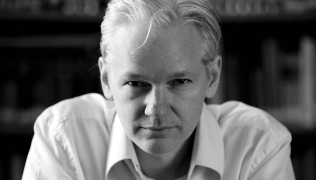 julian-assange-black-and-white