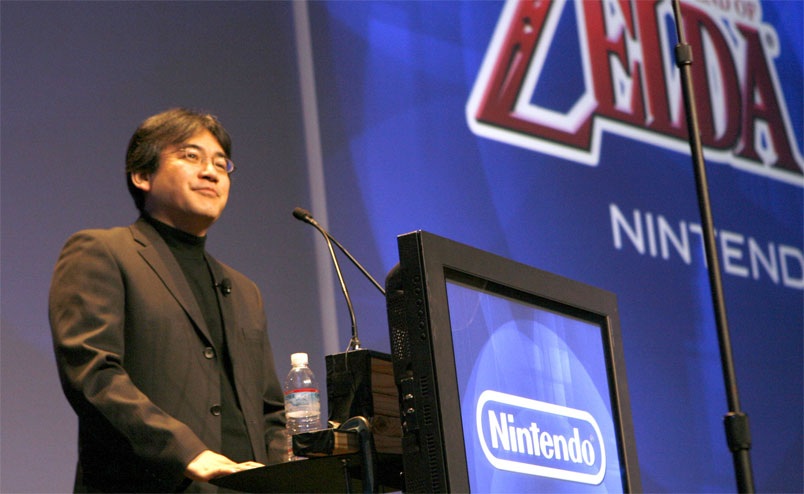 satoru-iwata-nintendo-zelda-in-background