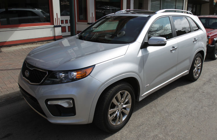 2011 Kia Sorento SX AWD Front Right Side