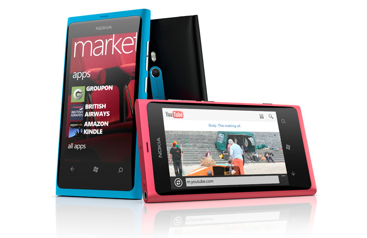 nokia-lumia-800_group