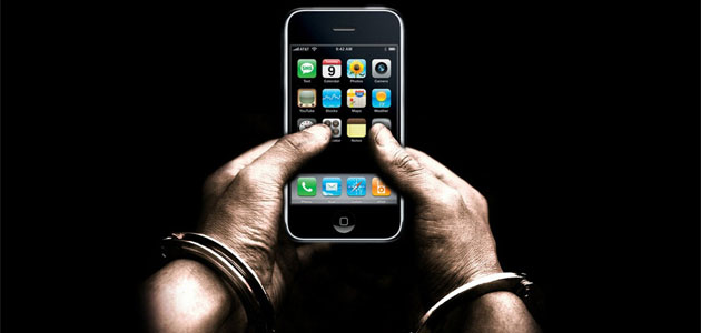 iphone-handcuffs-legal