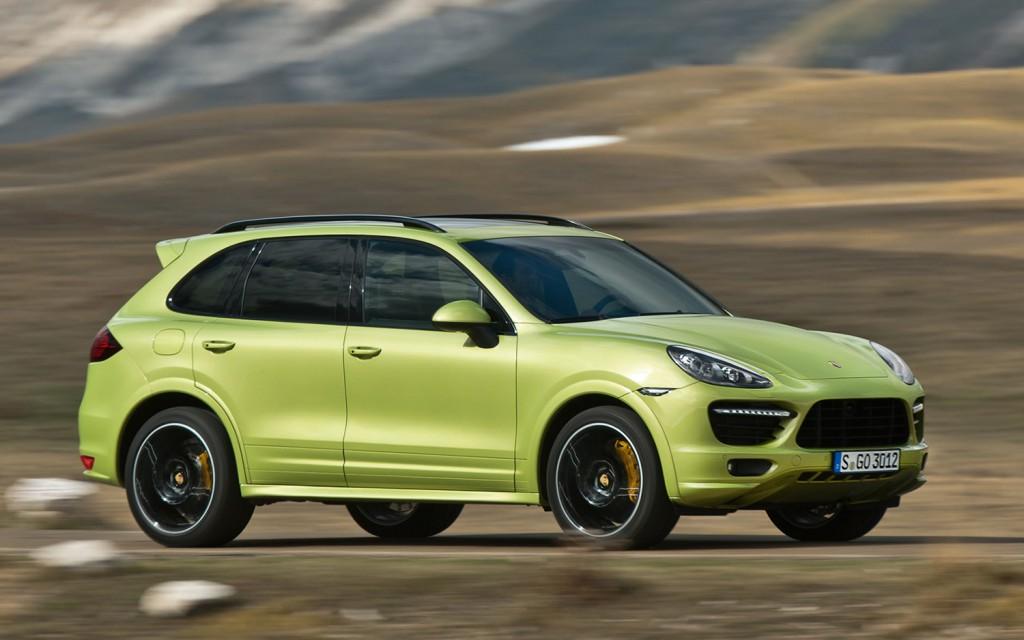 2013 Porsche Cayenne GTS side view