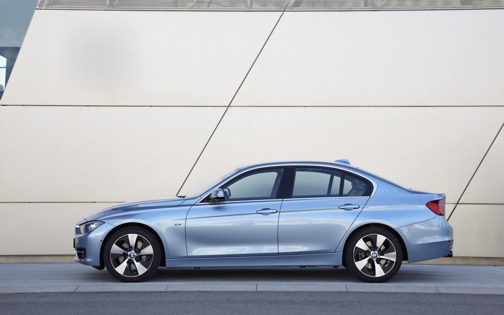 2013 BMW ActiveHybrid 3 driver's side view