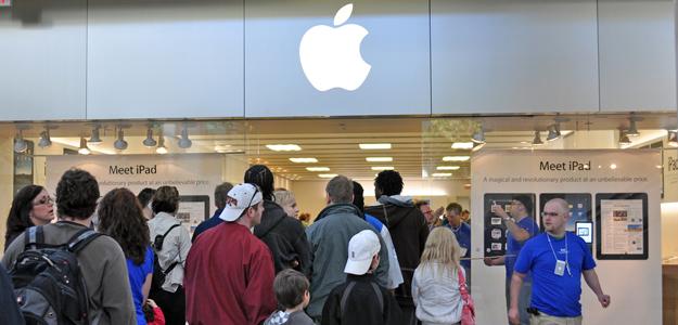 apple store line fanboy