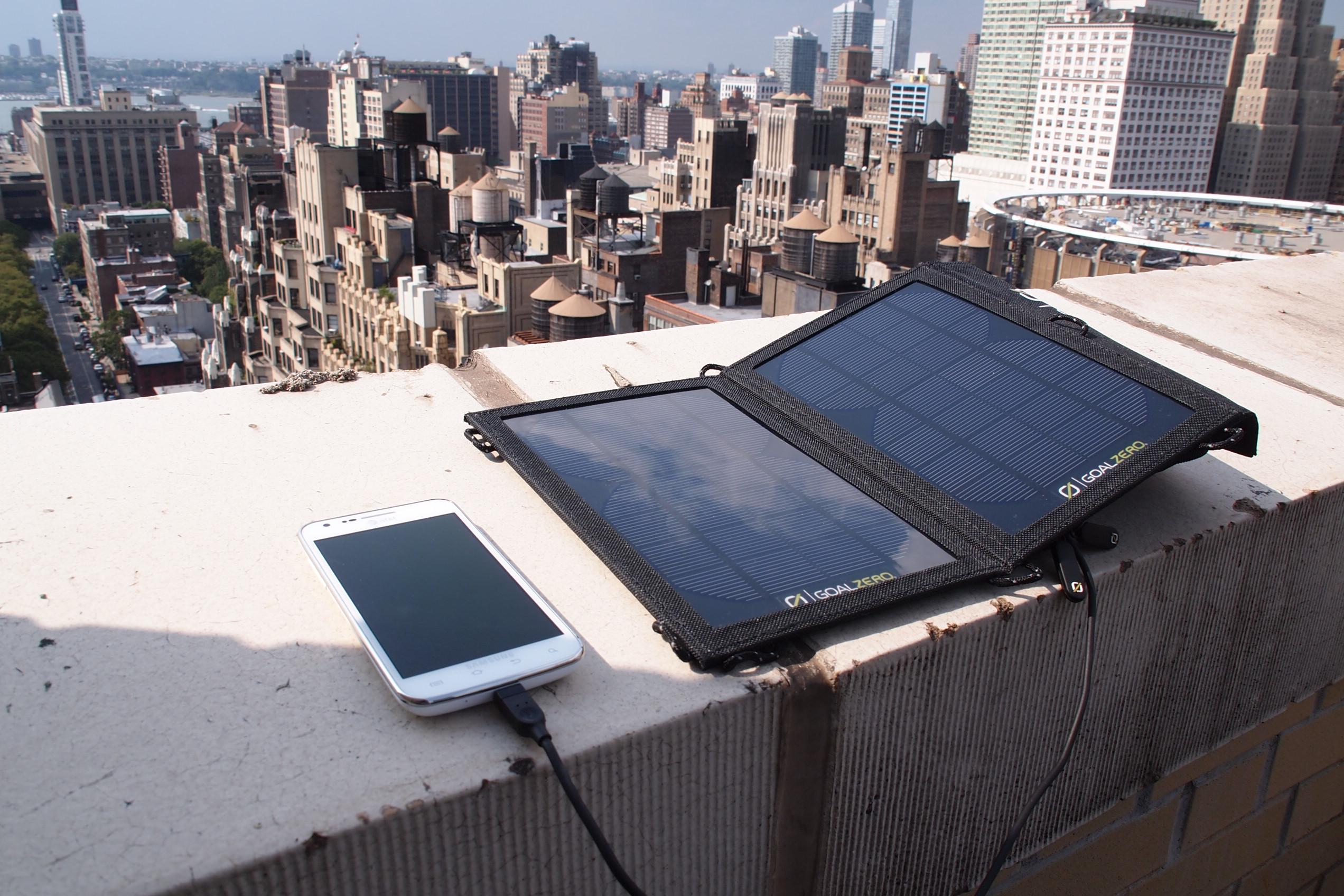 Goal Zero Solar Charger nomad 7 guide 10 plus