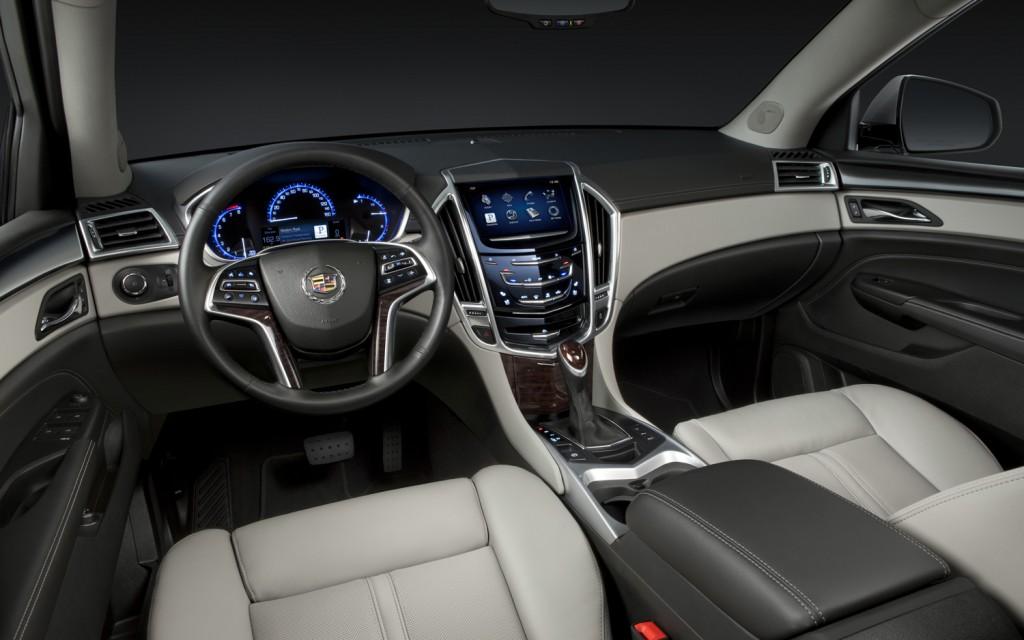 2013 Cadillac SRX dashboard