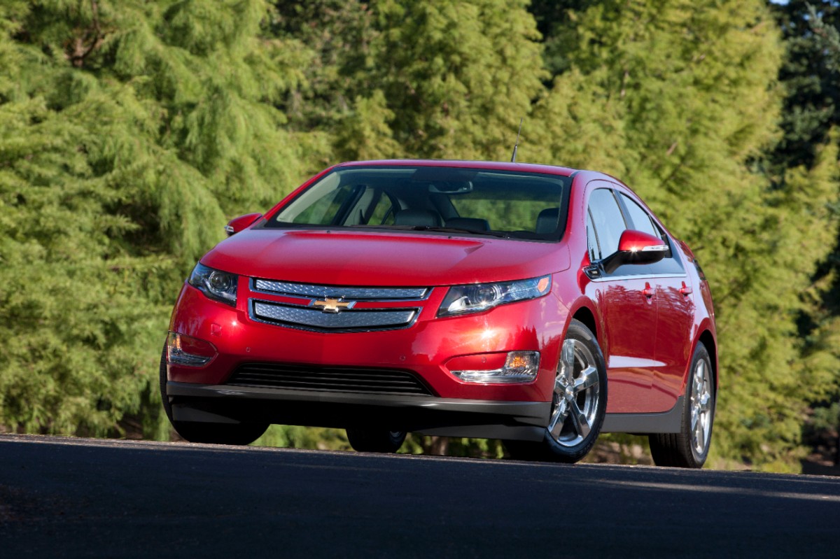 2013 Chevrolet Volt red