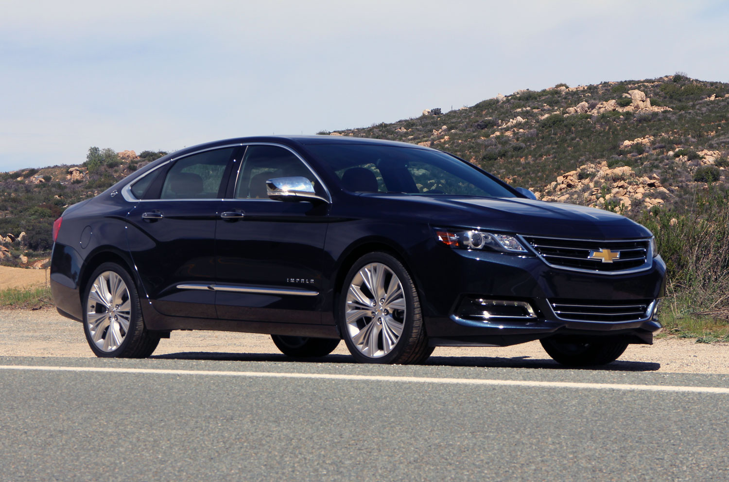 2014 chevrolet impala navy front right angle