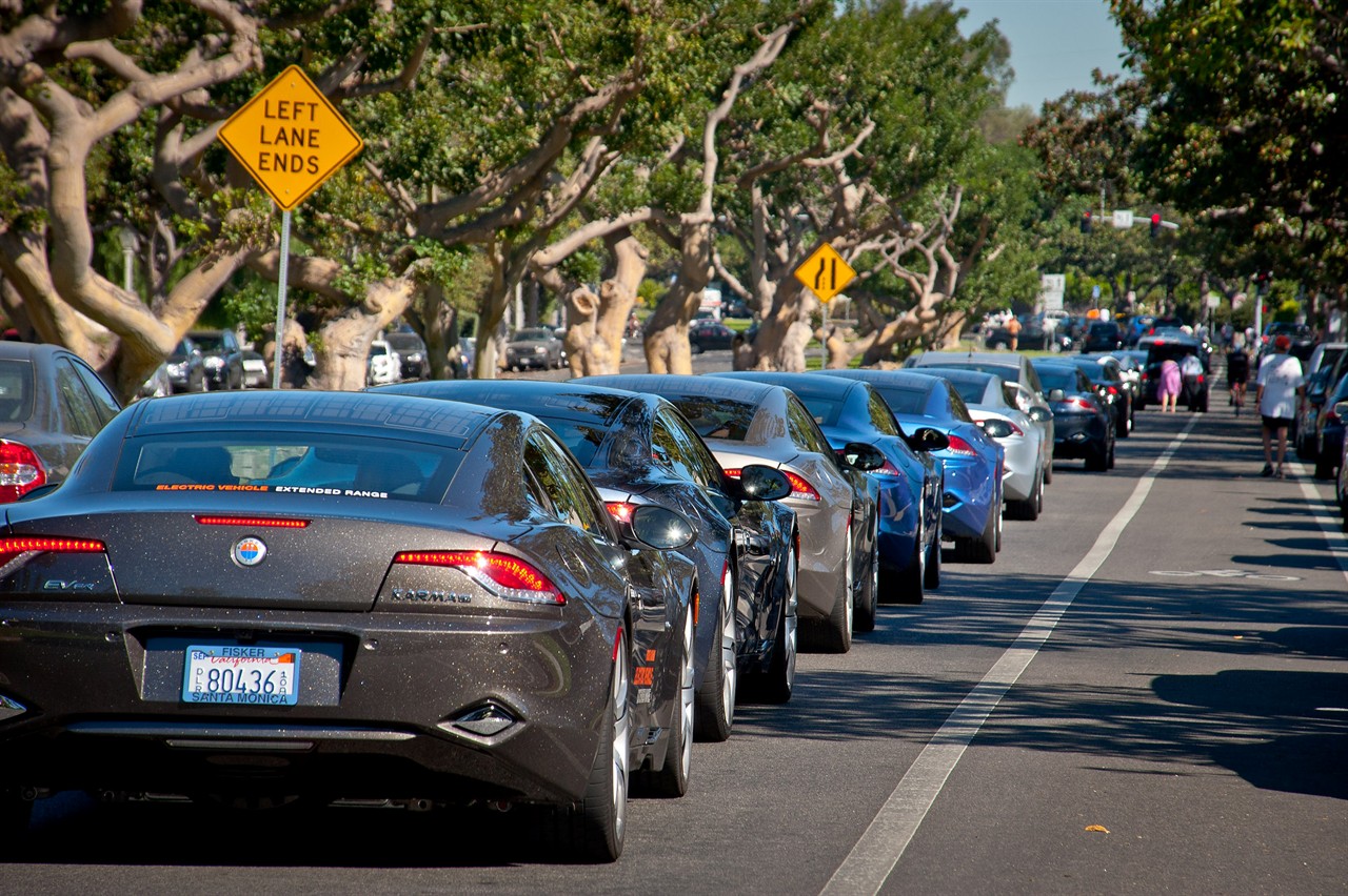 Fisker Karmas on parade