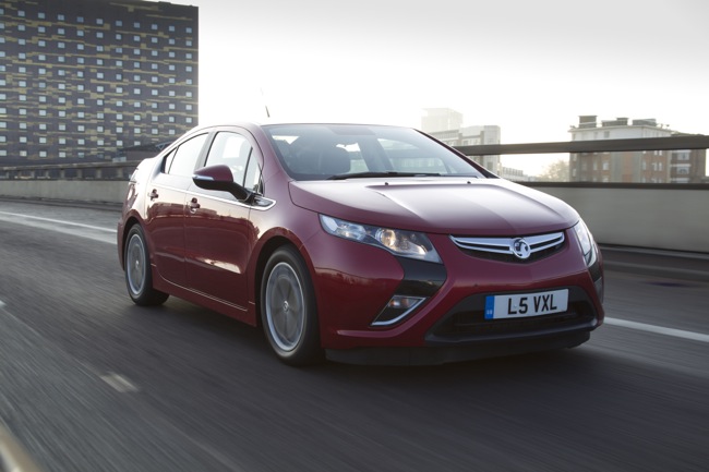 Vauxhall Ampera front three quarter motion