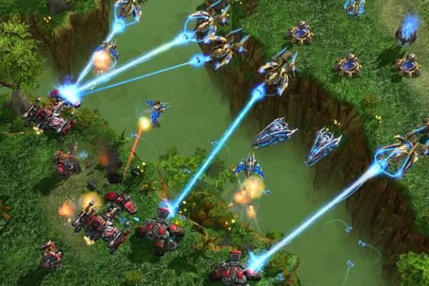 starcraft ii wings of liberty review starcraft2 2 650x488 c