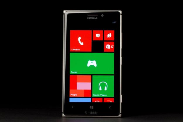 Nokia Lumia 925 front home