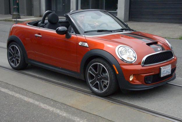 2013 MINI Cooper S Roadster exterior front right motion