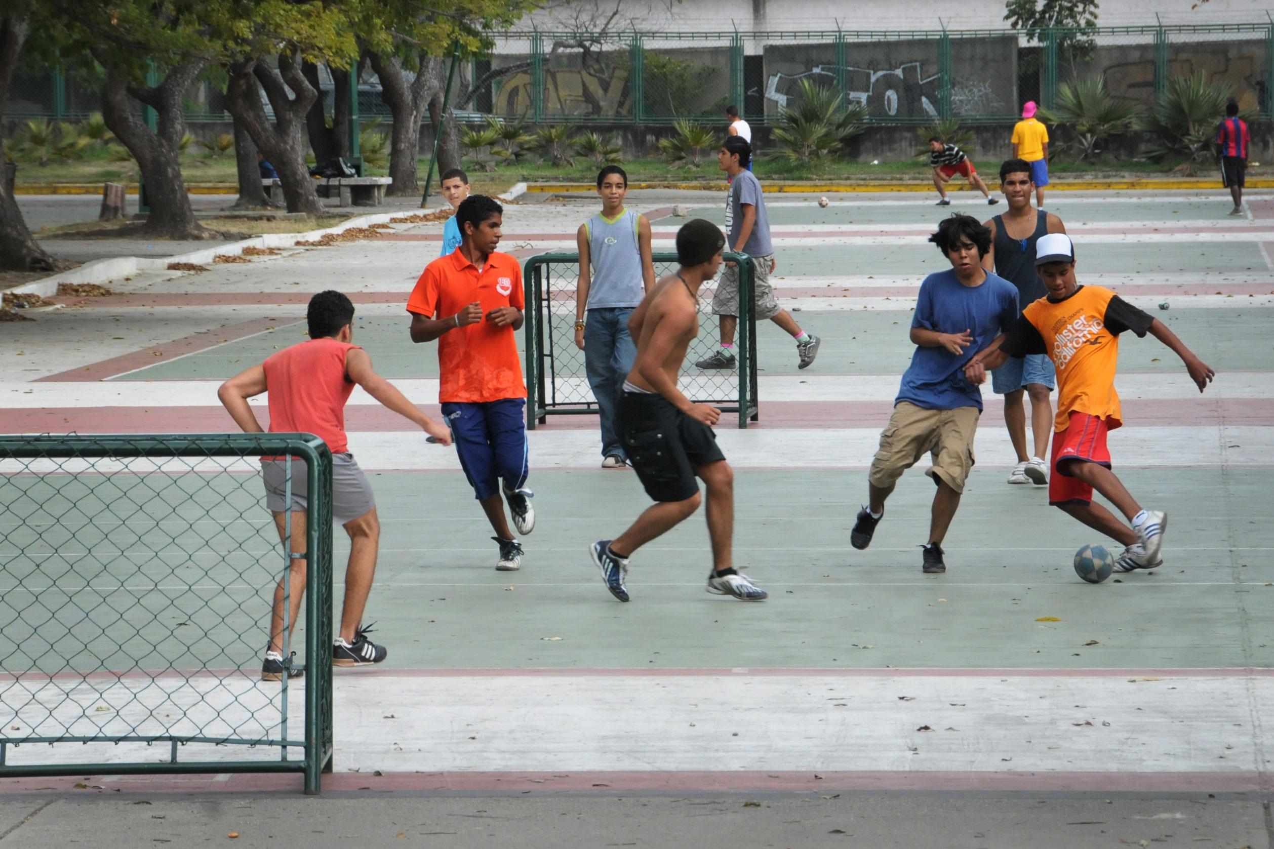 xbox entertainment studios explores street soccer in every united futbol