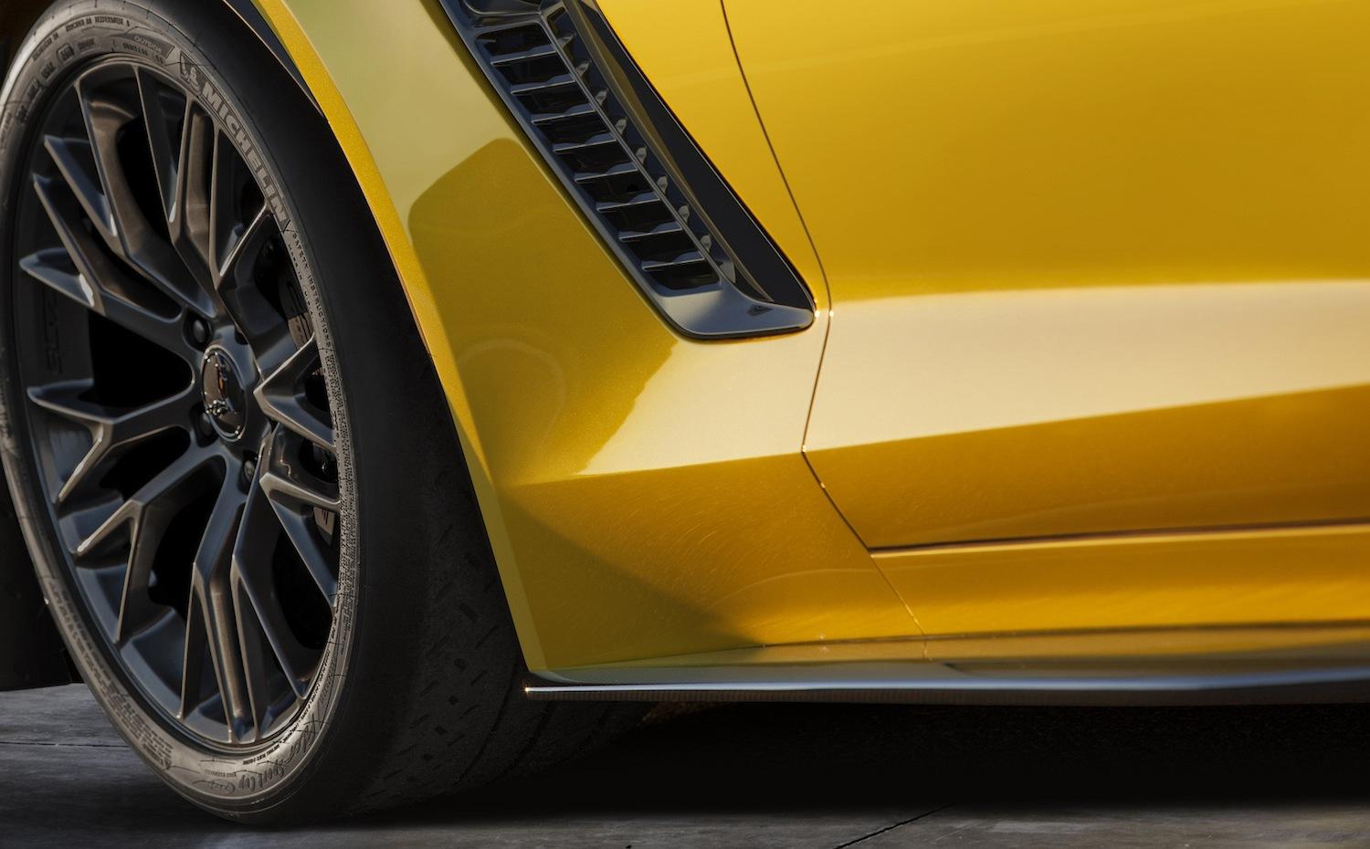 2015 chevrolet corvette z06 to debut in detroit teaser