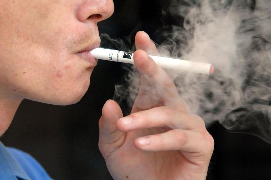 los angeles bans e cigarettes public places electronic cigarette