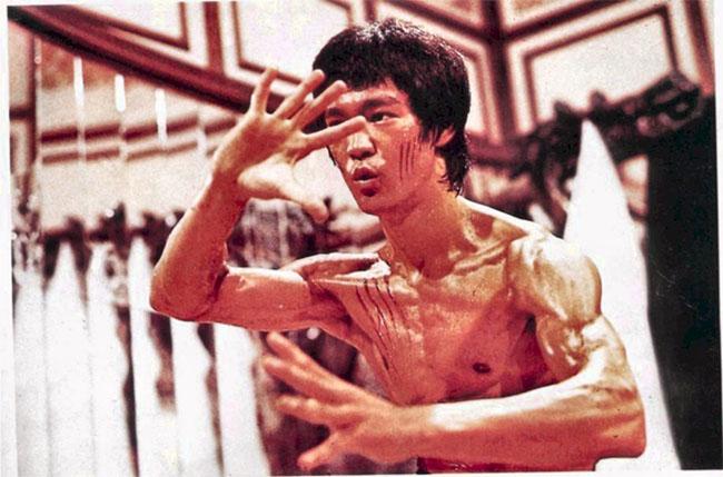 bruce lee cinemax warrior tv news enter the dragon film still