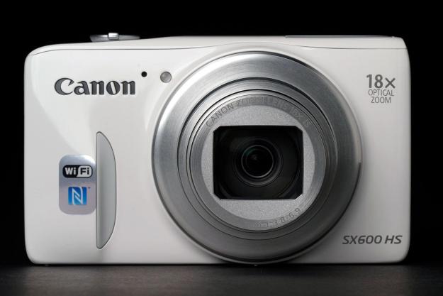 Canon SX600 front open