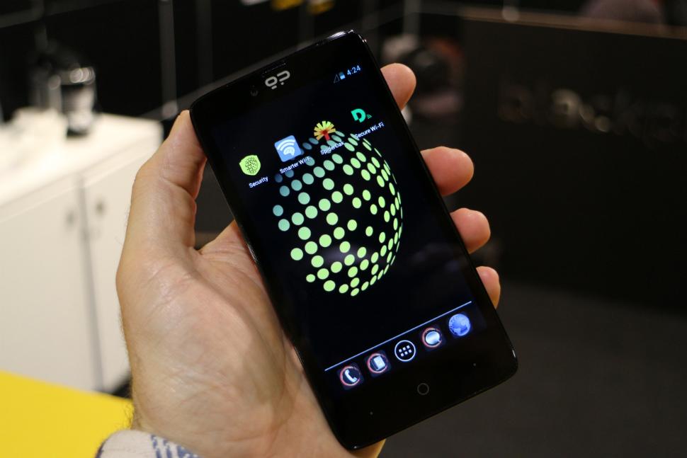 Blackphone Front Tilt