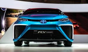 wait toyota releasing first hydrogen powered production vehicle december fuel cell 1