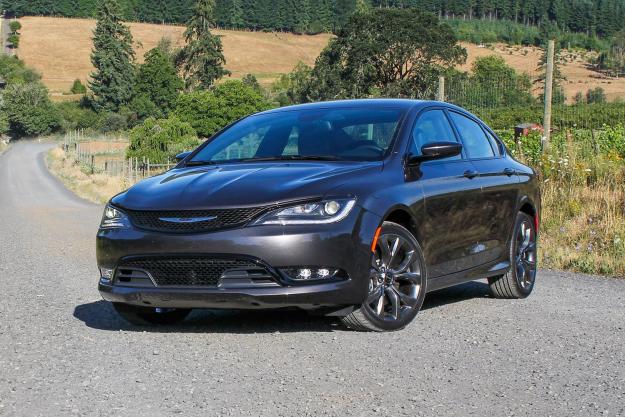 2015 chrysler 200s awd review front angle v2