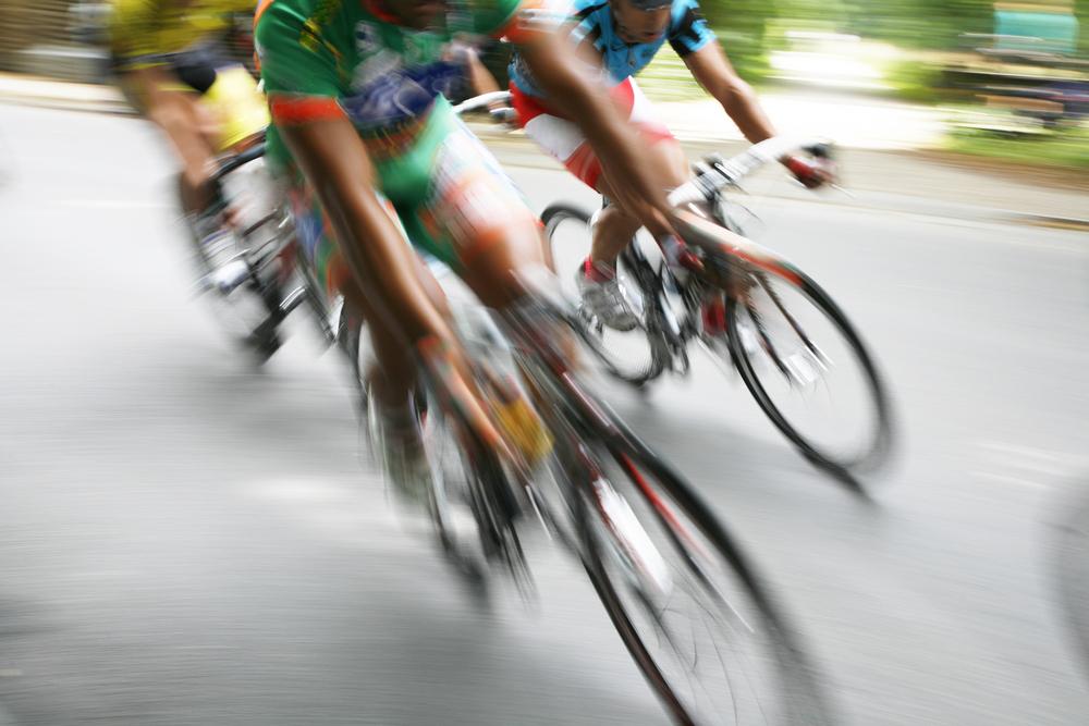 selfie stupidity at tour de france cycling