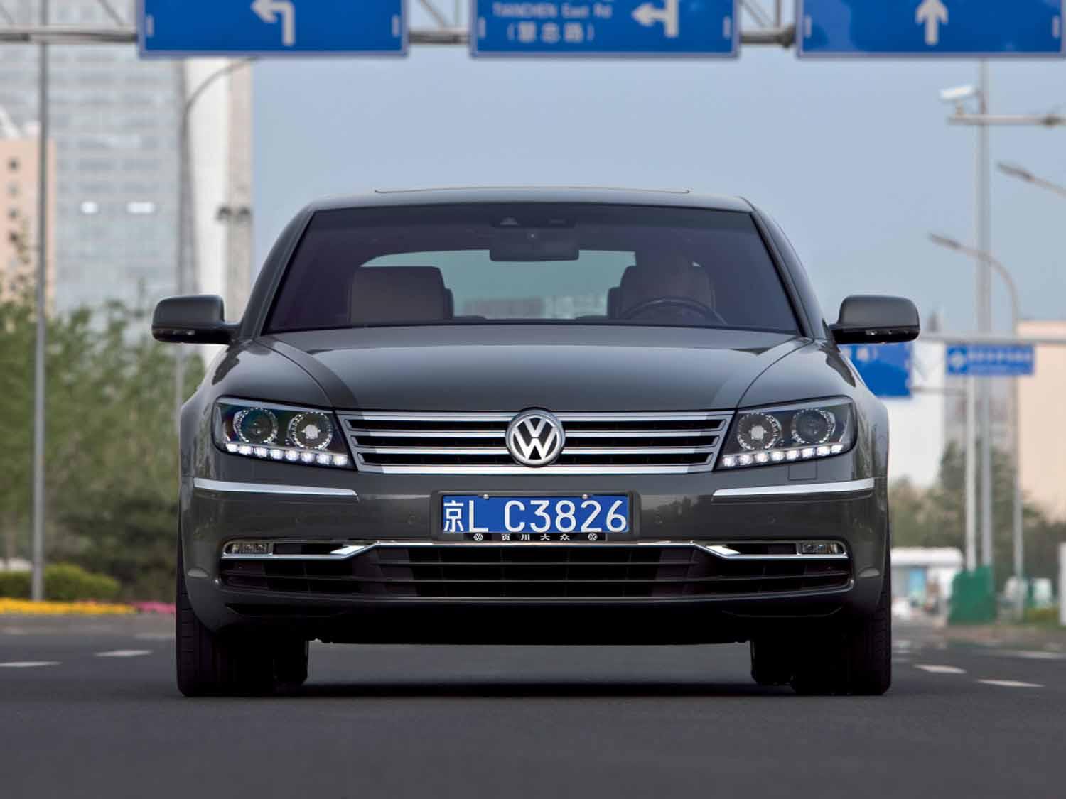 Volkswagen Phaeton W12