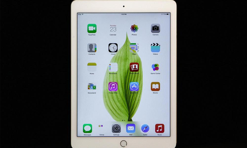 Apple iPad Air 2 screen home