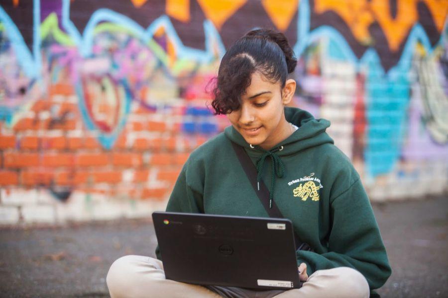 chromebooks outsell ipads education least chromebook