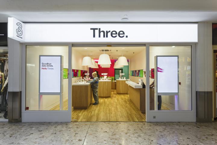 three uk o2 acquisition talks news store