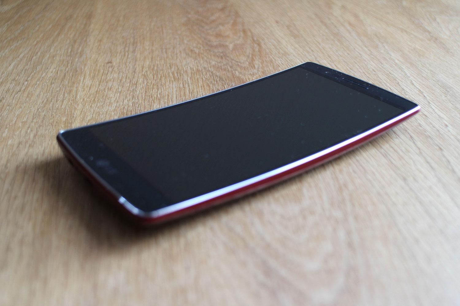 LG G Flex2 side angle