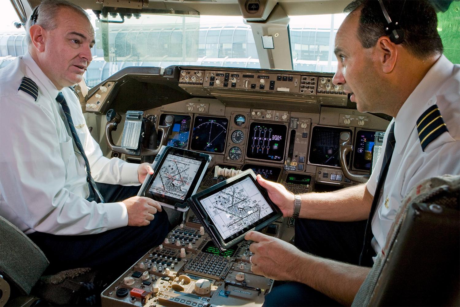 You're grounded Glitchy pilot iPads delay two dozen American Airlines flights