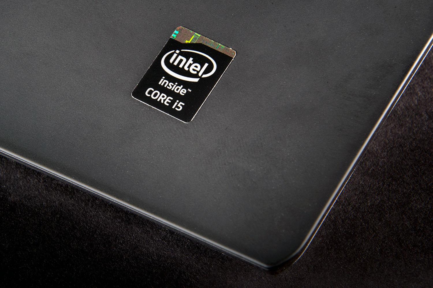 Alienware 15 intel logo