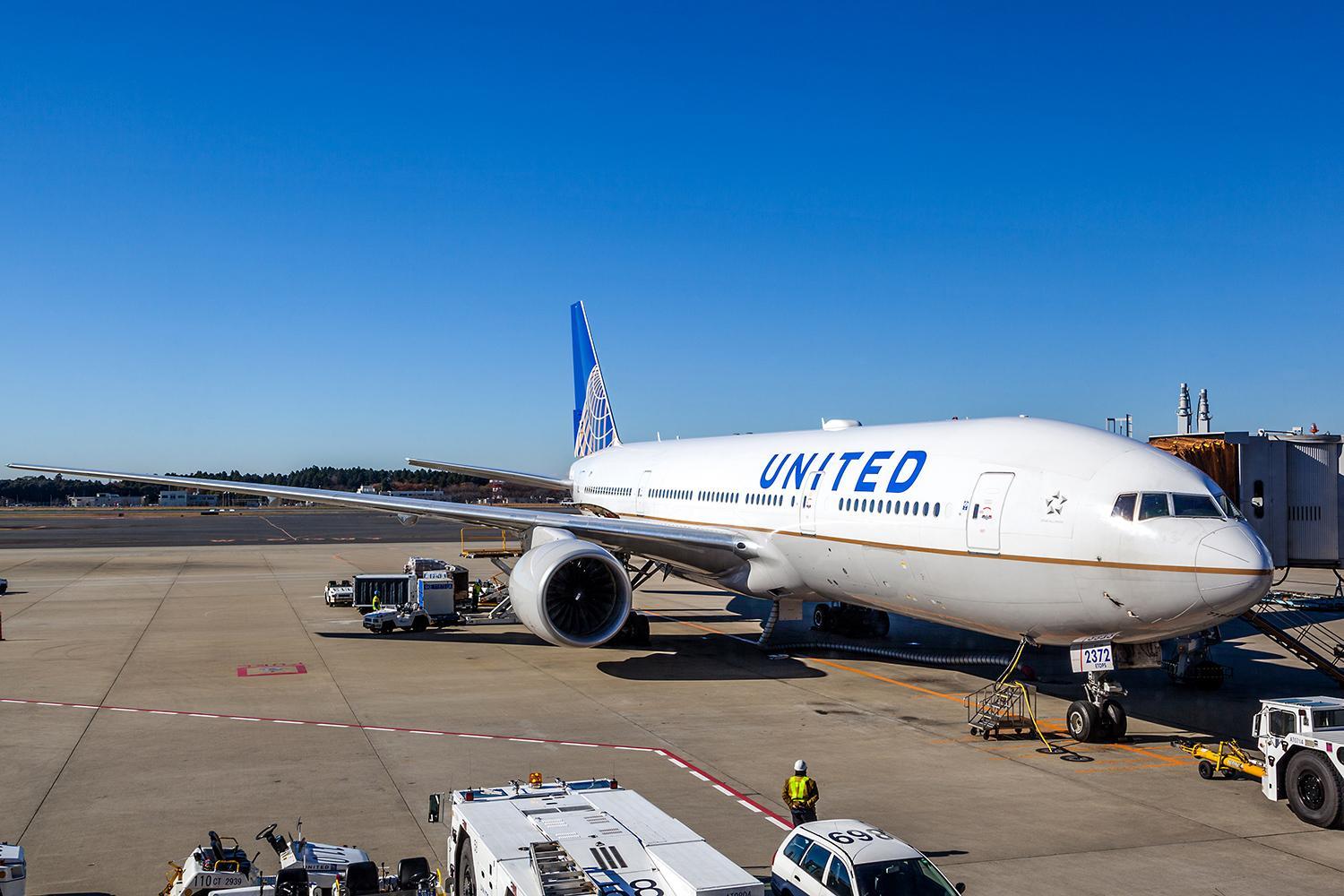 united airlines delays computer glitch news major glitches halt all nyse trading and ground flights