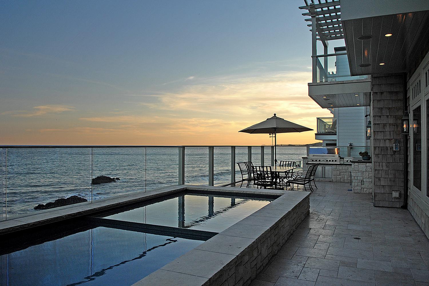 homes with their own shark tanks the point at carbon beach 3