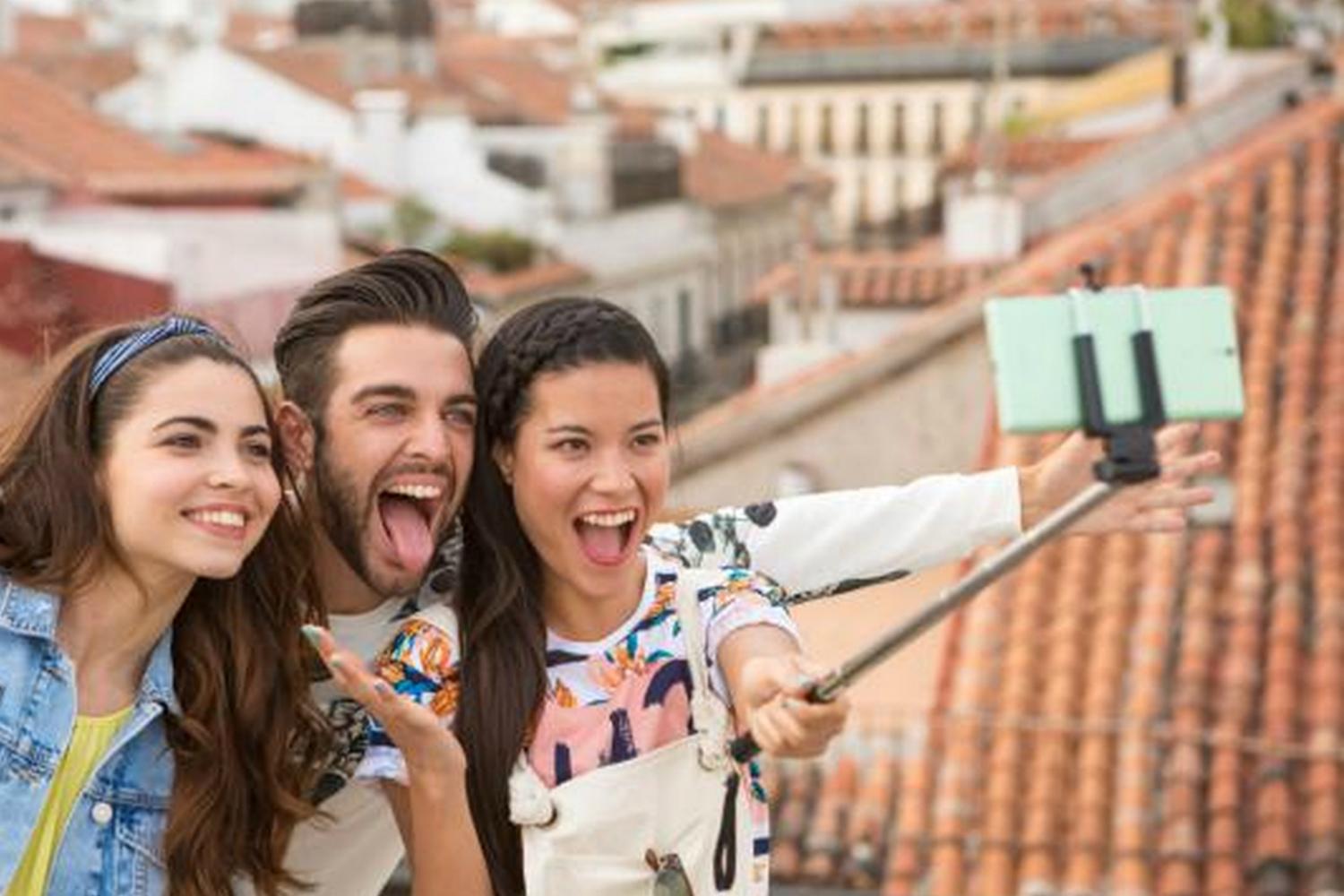 seflies more deadly than sharks 2015 xperia c5 ultra selfie stick