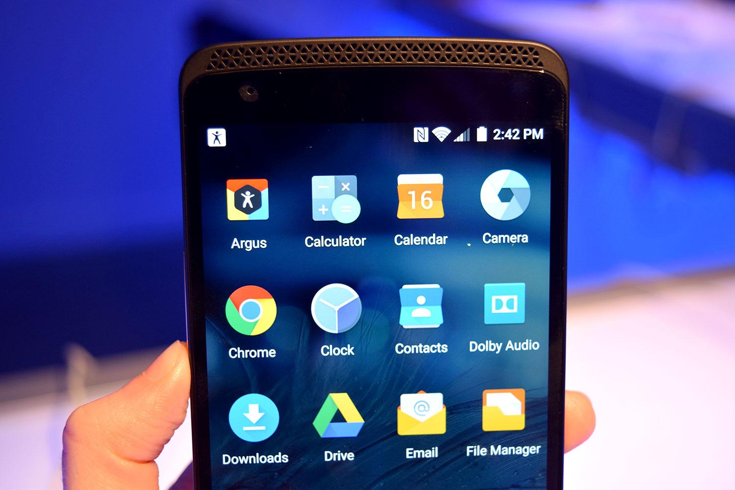 ZTE Axon top screen apps