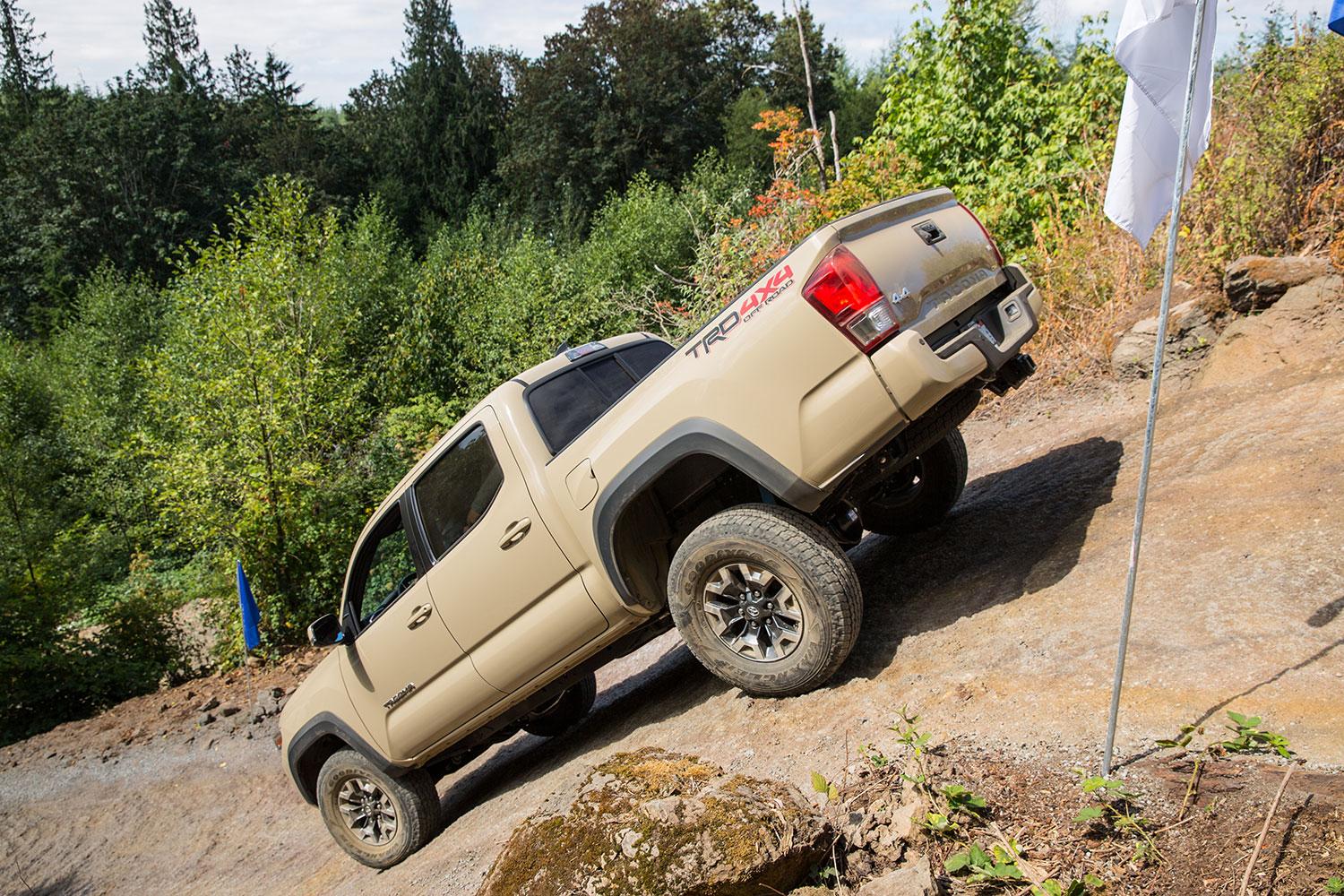 2016-toyota tacoma trd off road