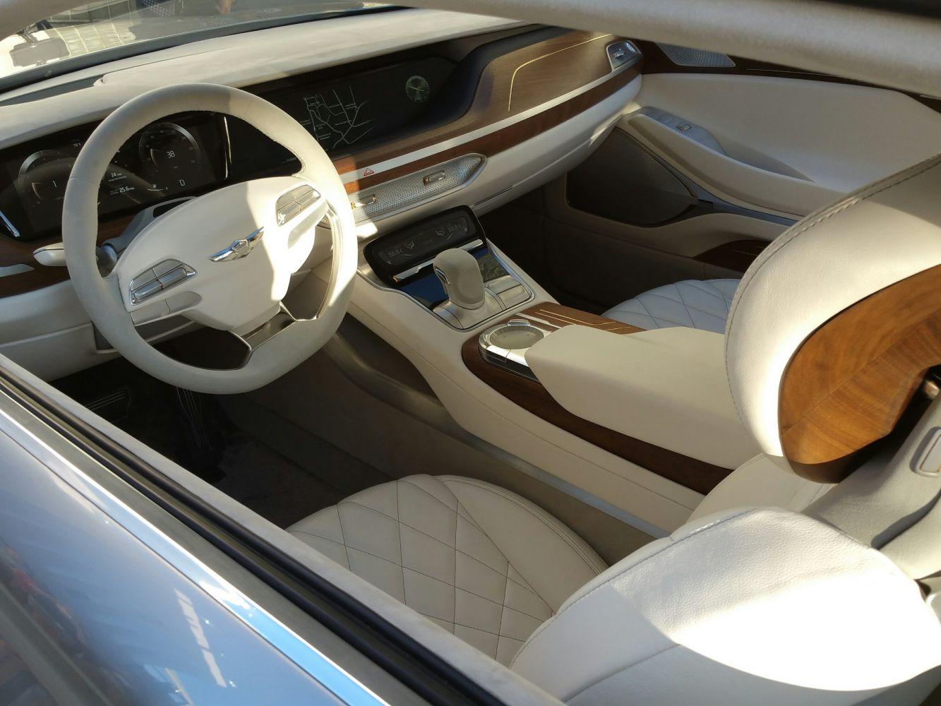 hyundai-vision-g-coupe-interior