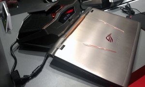 Asus GX700