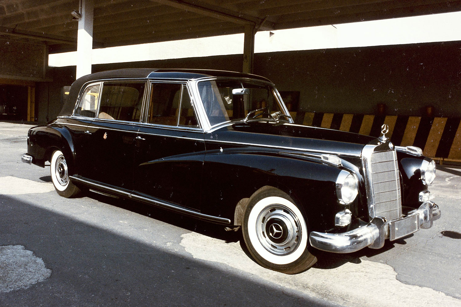 10 sweet popemobiles that will make you wish held the keys of heaven mercedes benz 300d 889249papstwagen15 1960