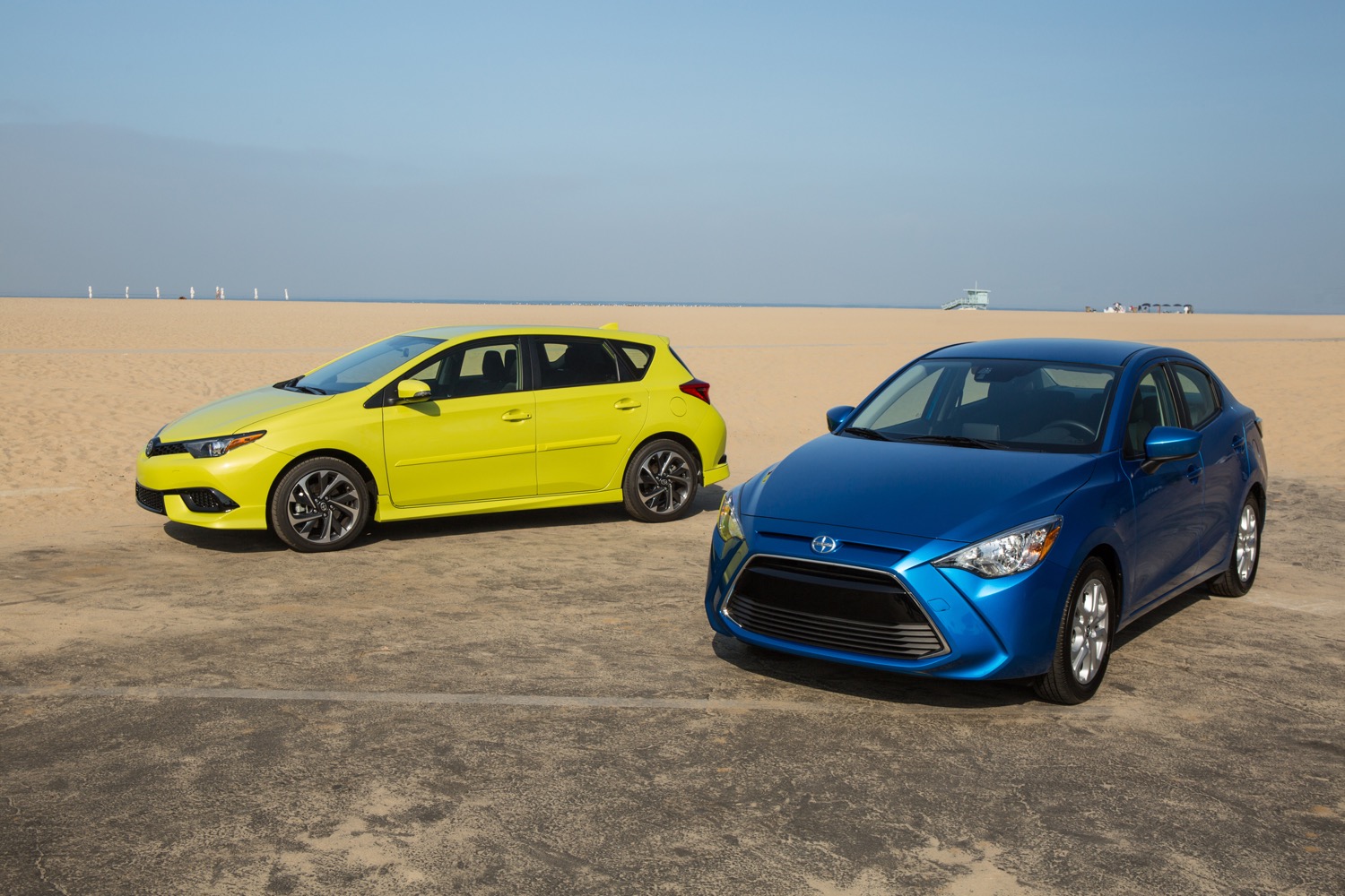 2016 Scion iA and 2016 Scion iM