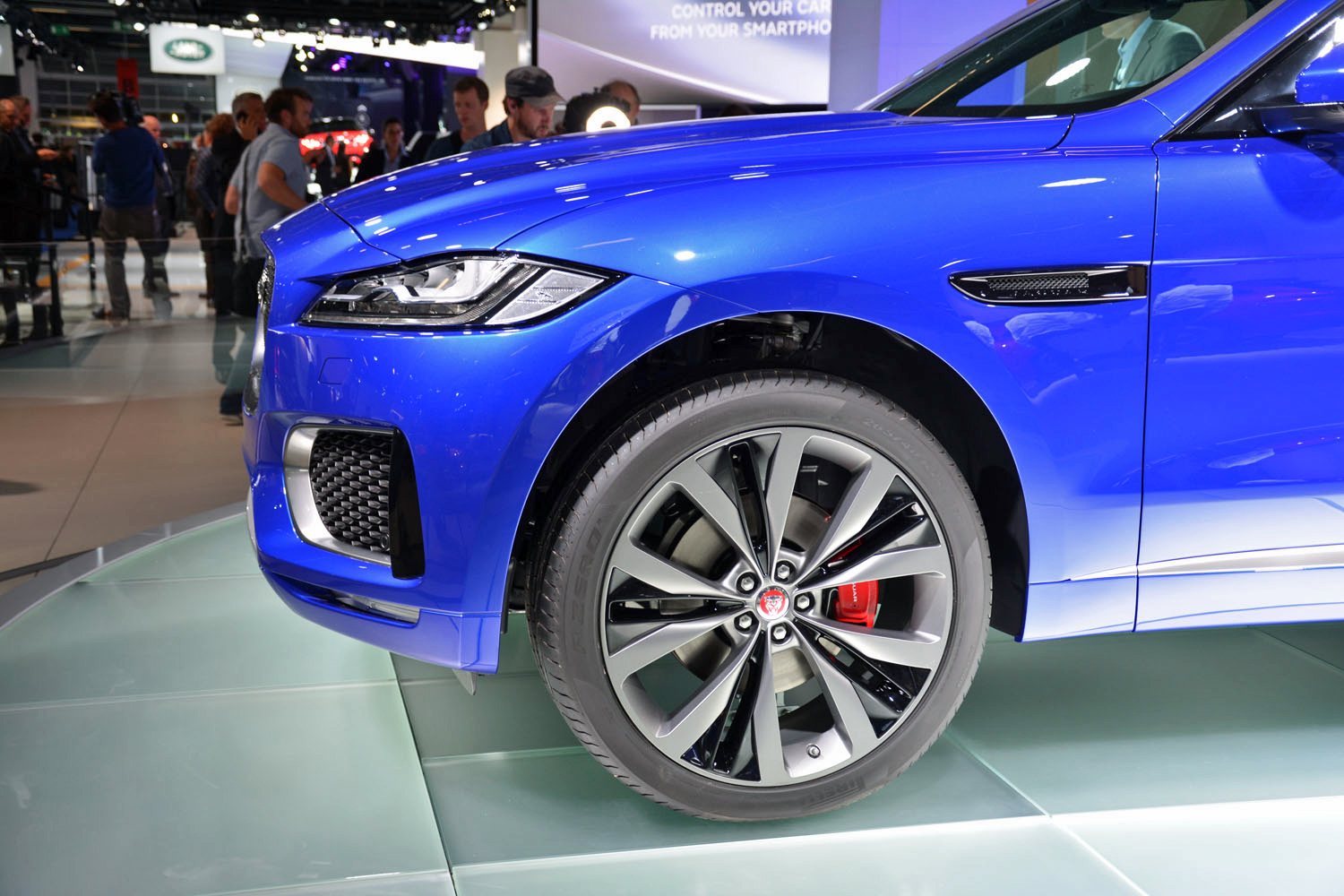 jaguar f pace global debut video pictures specs news frankfurt 3