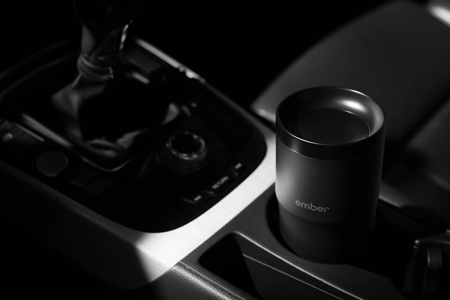 ember smart mug lifestyle16