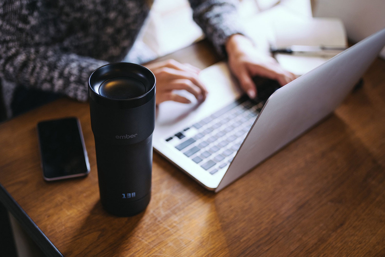 ember smart mug lifestyle4