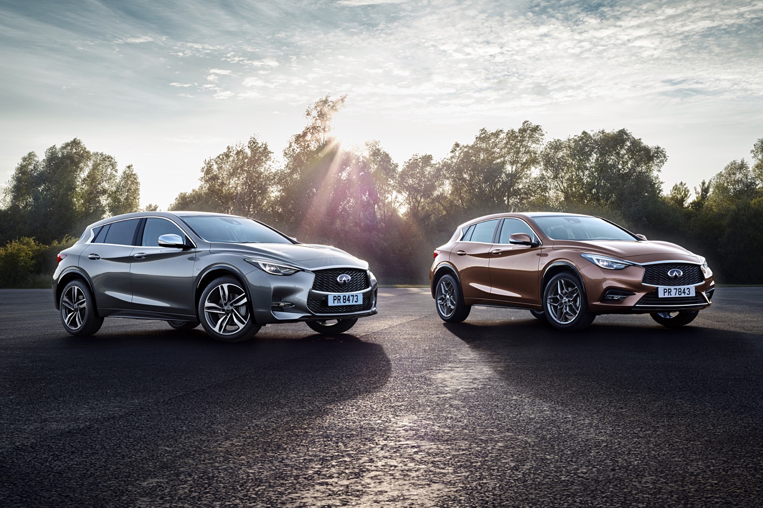 2017 Infiniti QX30 and QX30S