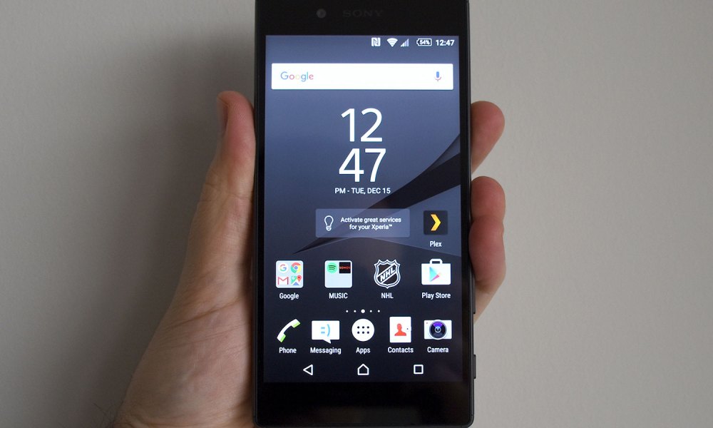 sony xperia z5 review in hand