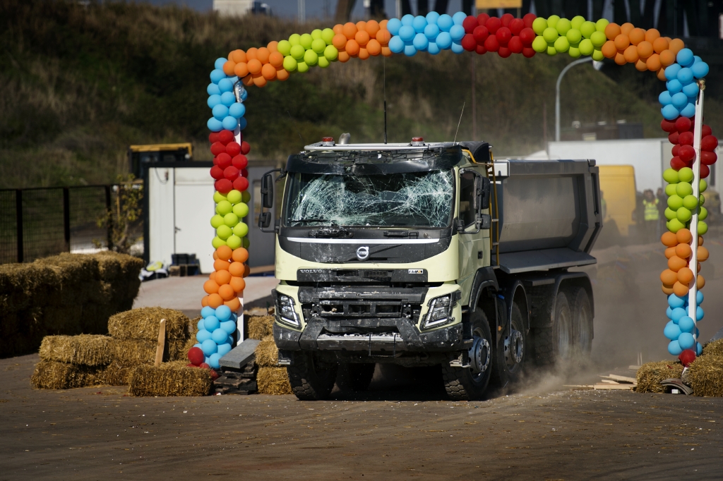 Volvo Trucks FMX