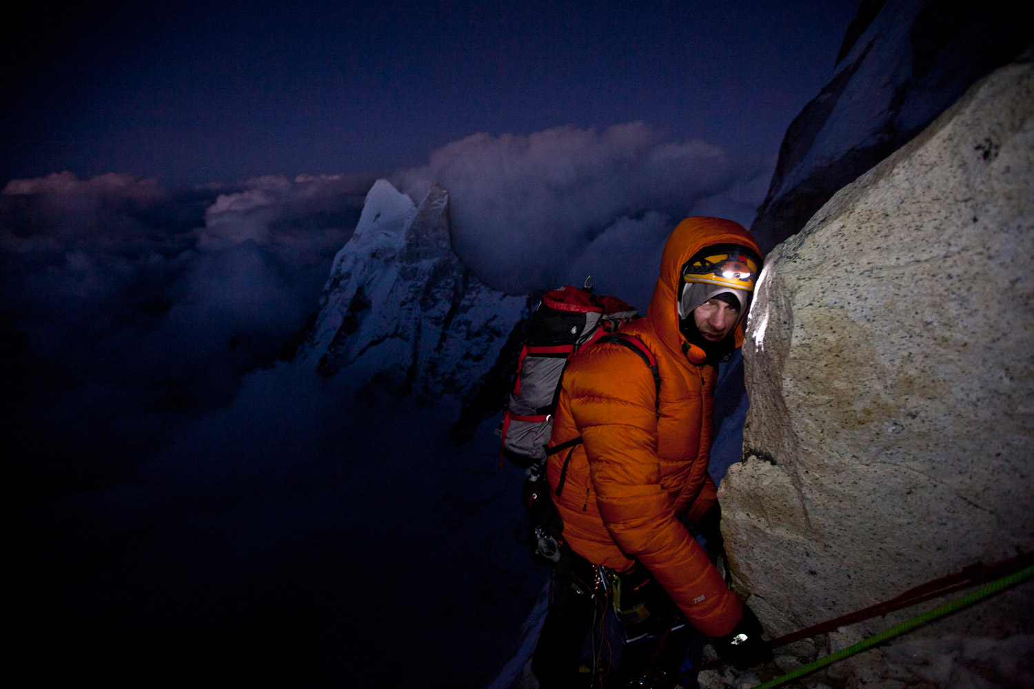 adventure photographer renan ozturk joins sonys artisans imagery hkakabo razi 1