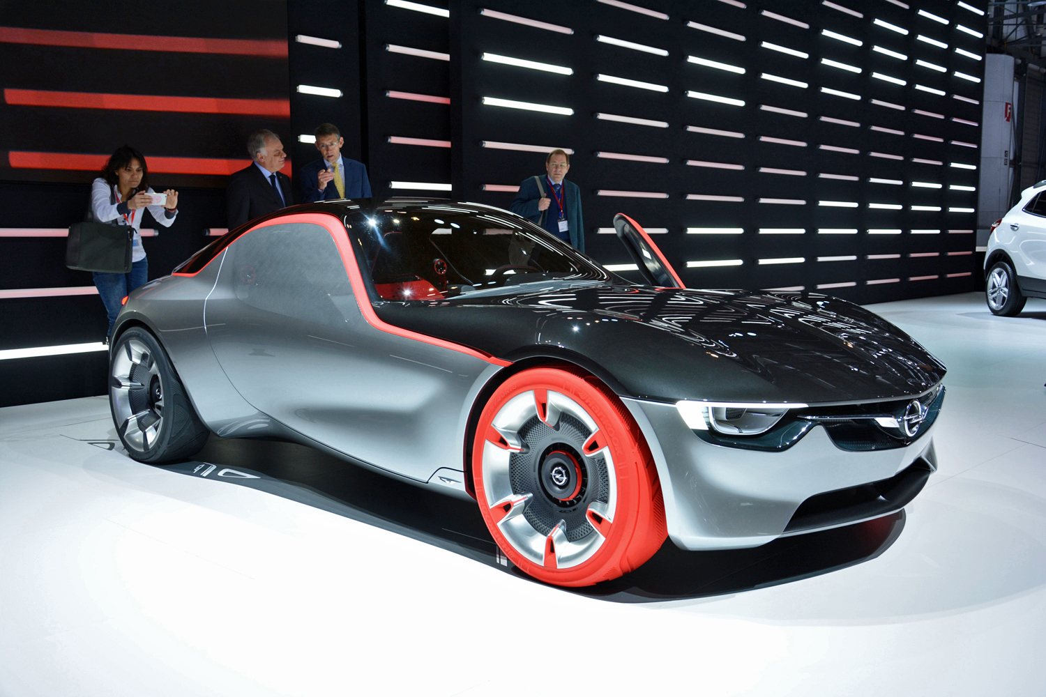 opels baby corvette make comeback end decade dt geneva opel gt 3